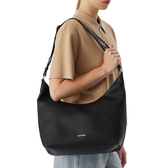 CALVIN KLEIN ΤΣΑΝΤΑ ΓΥΝΑΙΚΕΙΑ LV04F3891G-UB1