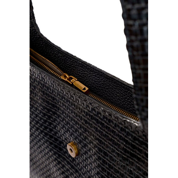 GUESS 'CAMDEN' TOTE ΤΣΑΝΤΑ ΓΥΝΑΙΚΕΙΑ HWWW9308240-BLA