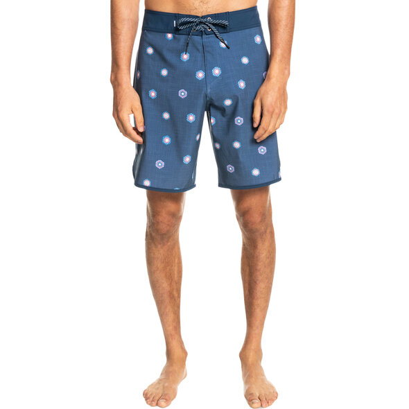 QUIKSILVER 'SCALLOP' 19'' ΜΑΓΙΩ ΑΝΔΡIKO EQYBS04654-BSN6