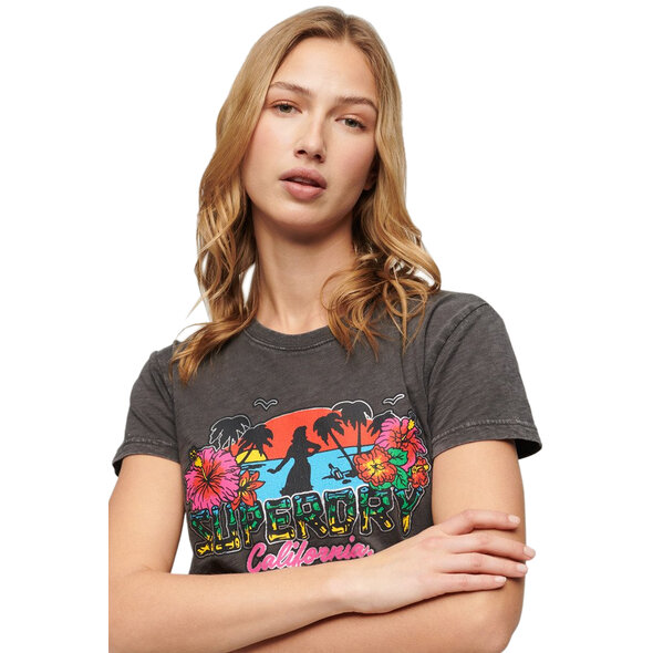 SUPERDRY CALI STICKER FITTED ΜΠΛΟΥΖΑ ΓΥΝΑΙΚEIA W1011390A-06A