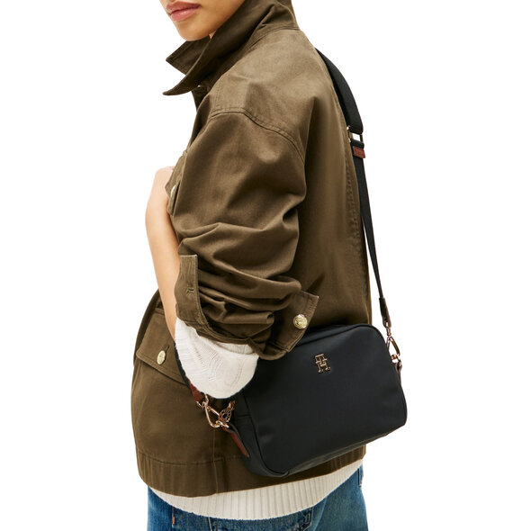 TOMMY HILFIGER POPETTE CAMERA ΤΣΑΝΤΑ ΓΥΝΑΙΚΕΙΑ AW0AW17704-BDS